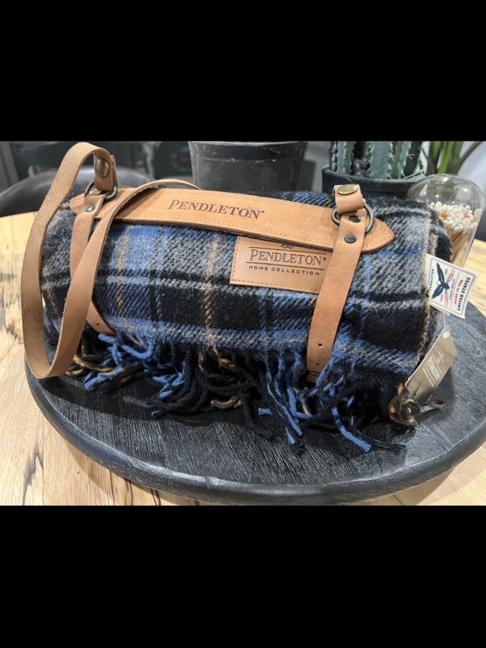 NWT Pendleton Motor Robe Picnic Blanket Leather Carrier Wool Lost Lake Plaid